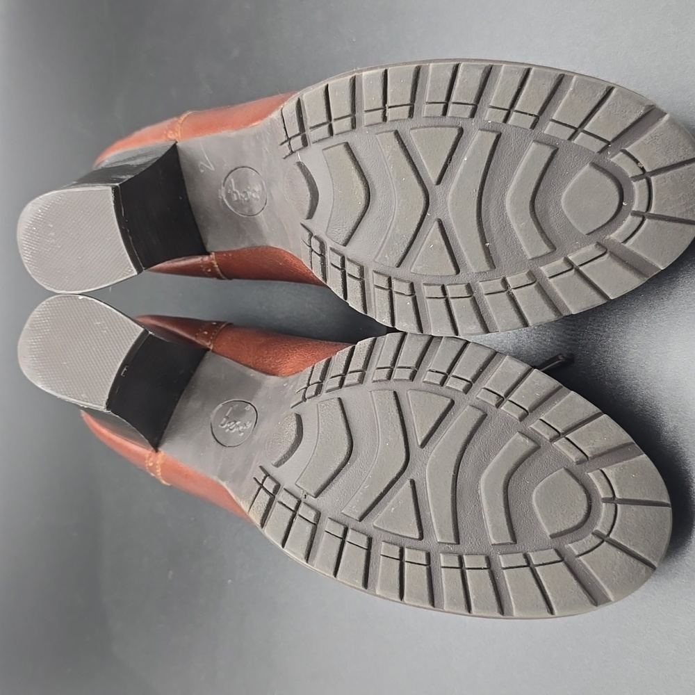 B.O.C. | Women's Shoes | Classic Brown | Lace-Up | Heeled Mary Janes | Size 10 - Picture 5 of 6